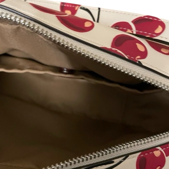 COACH JAMIE CAMERA BAG WITH CHERRY PRINT - Picture 8 of 8